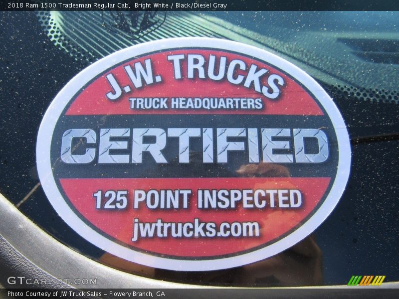Bright White / Black/Diesel Gray 2018 Ram 1500 Tradesman Regular Cab