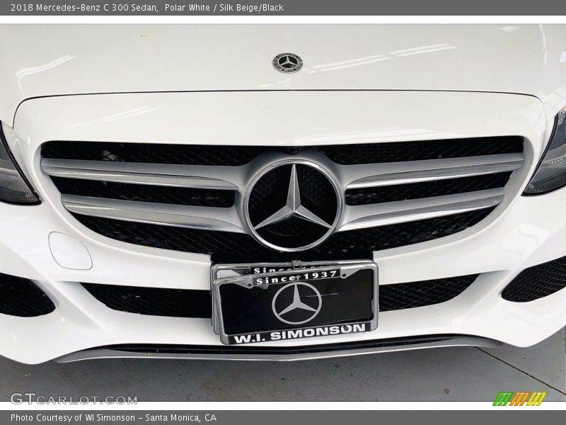 Polar White / Silk Beige/Black 2018 Mercedes-Benz C 300 Sedan