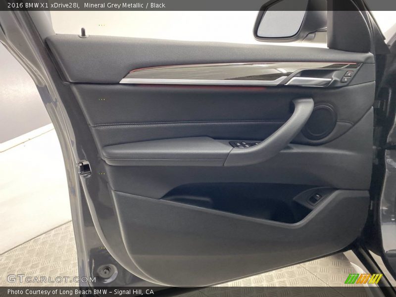 Mineral Grey Metallic / Black 2016 BMW X1 xDrive28i