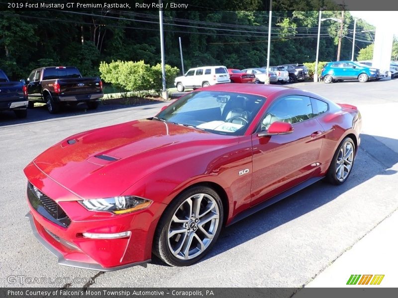 Front 3/4 View of 2019 Mustang GT Premium Fastback