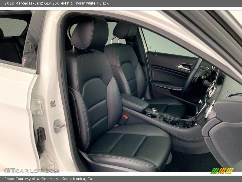 Polar White / Black 2018 Mercedes-Benz GLA 250 4Matic