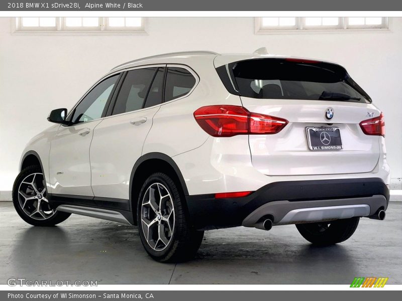 Alpine White / Black 2018 BMW X1 sDrive28i