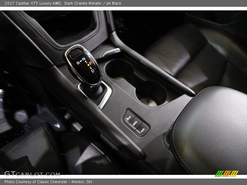 Dark Granite Metallic / Jet Black 2017 Cadillac XT5 Luxury AWD