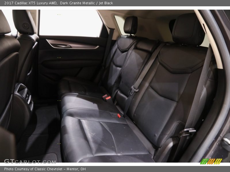 Dark Granite Metallic / Jet Black 2017 Cadillac XT5 Luxury AWD