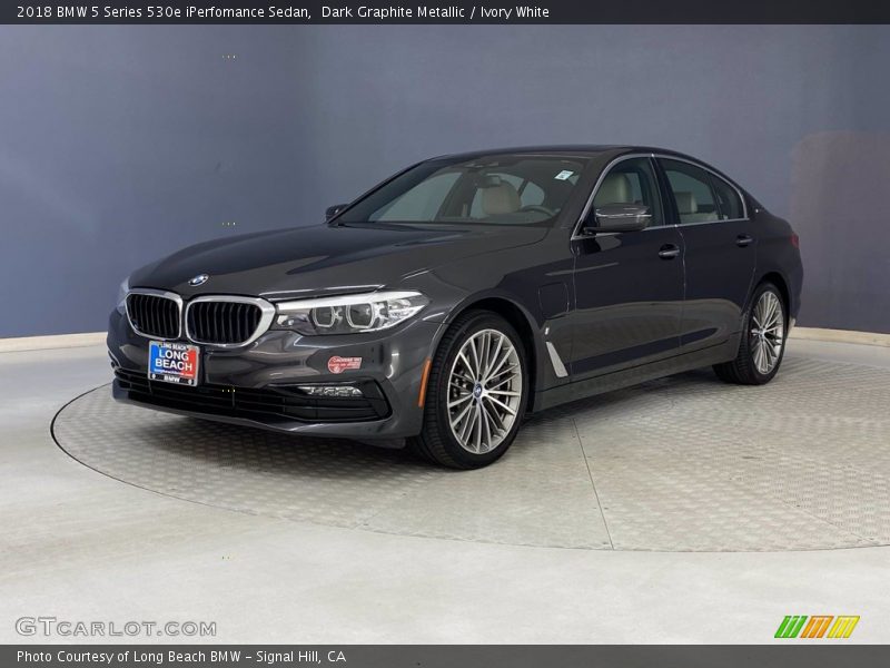 Dark Graphite Metallic / Ivory White 2018 BMW 5 Series 530e iPerfomance Sedan