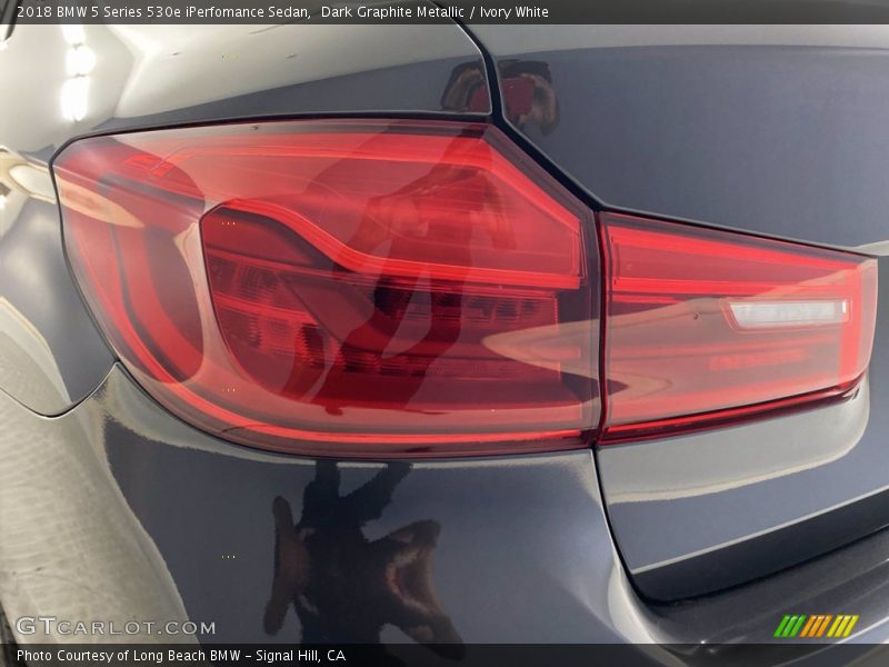Dark Graphite Metallic / Ivory White 2018 BMW 5 Series 530e iPerfomance Sedan