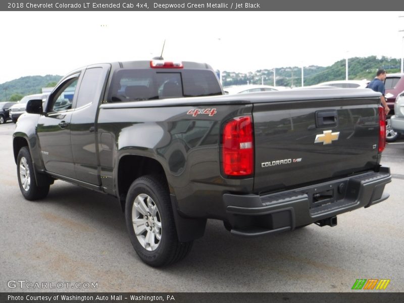 Deepwood Green Metallic / Jet Black 2018 Chevrolet Colorado LT Extended Cab 4x4