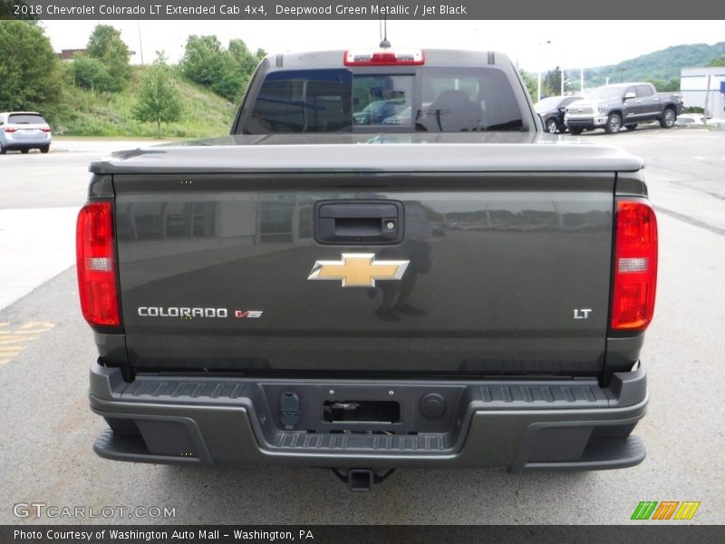 Deepwood Green Metallic / Jet Black 2018 Chevrolet Colorado LT Extended Cab 4x4