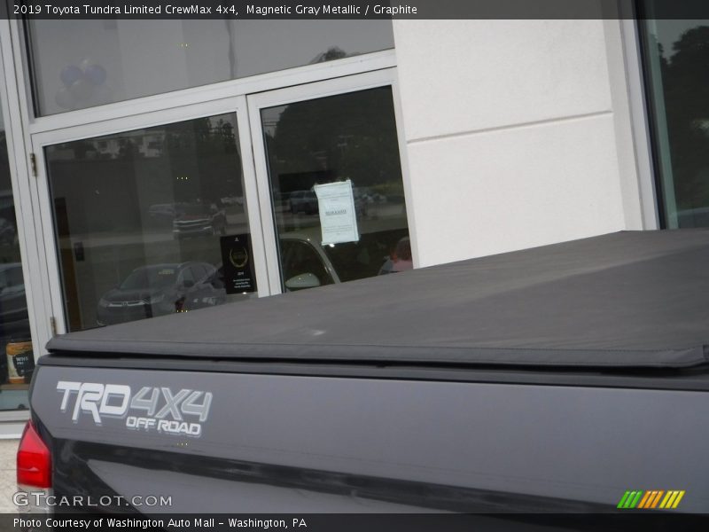 Magnetic Gray Metallic / Graphite 2019 Toyota Tundra Limited CrewMax 4x4