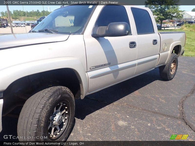 Silver Birch Metallic / Dark Pewter 2005 GMC Sierra 2500HD SLE Crew Cab 4x4