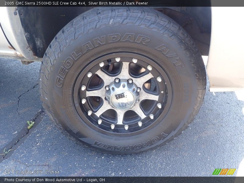 Silver Birch Metallic / Dark Pewter 2005 GMC Sierra 2500HD SLE Crew Cab 4x4