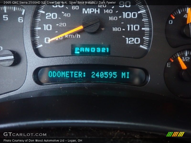 Silver Birch Metallic / Dark Pewter 2005 GMC Sierra 2500HD SLE Crew Cab 4x4