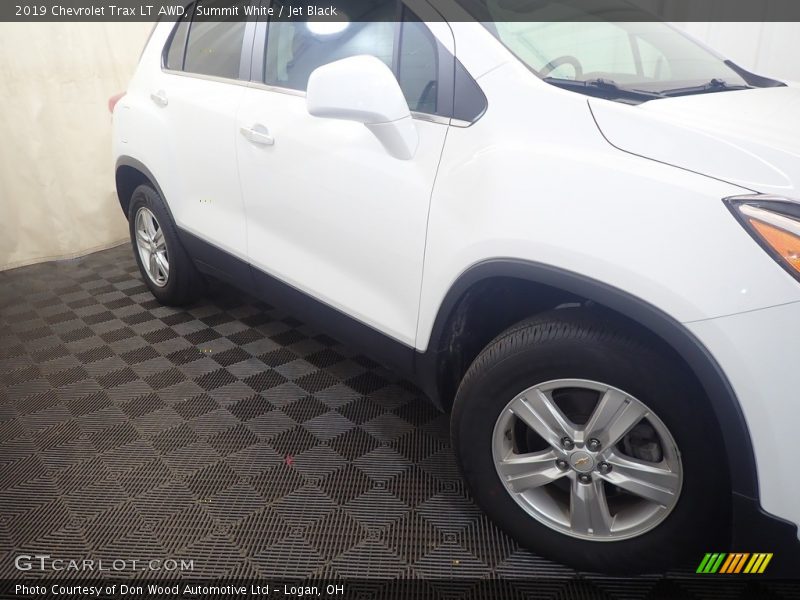 Summit White / Jet Black 2019 Chevrolet Trax LT AWD