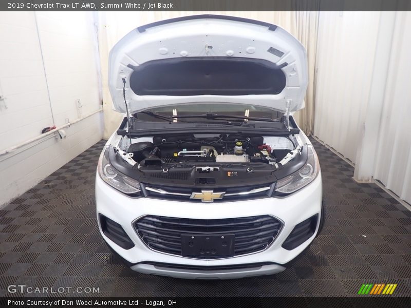 Summit White / Jet Black 2019 Chevrolet Trax LT AWD