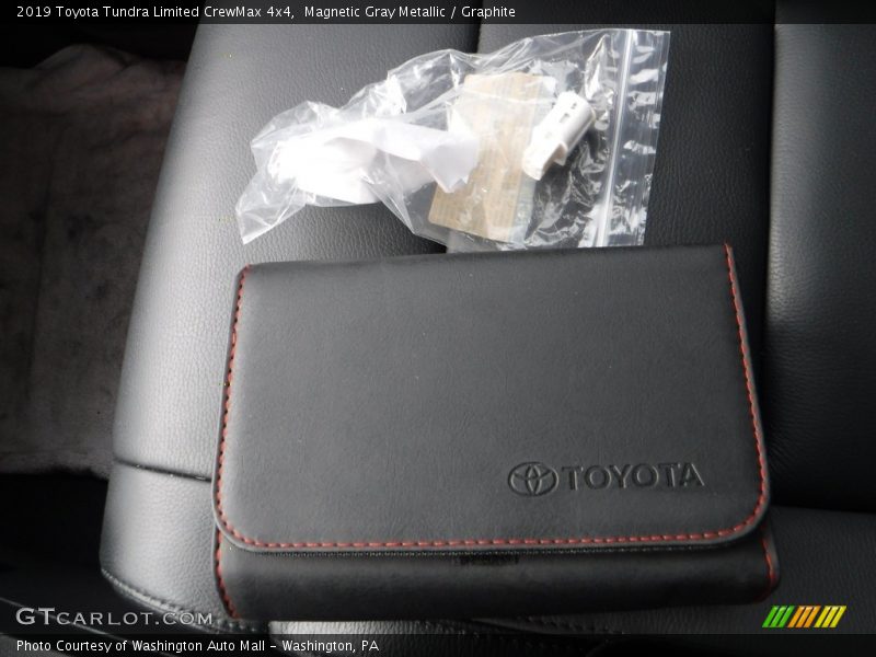 Magnetic Gray Metallic / Graphite 2019 Toyota Tundra Limited CrewMax 4x4