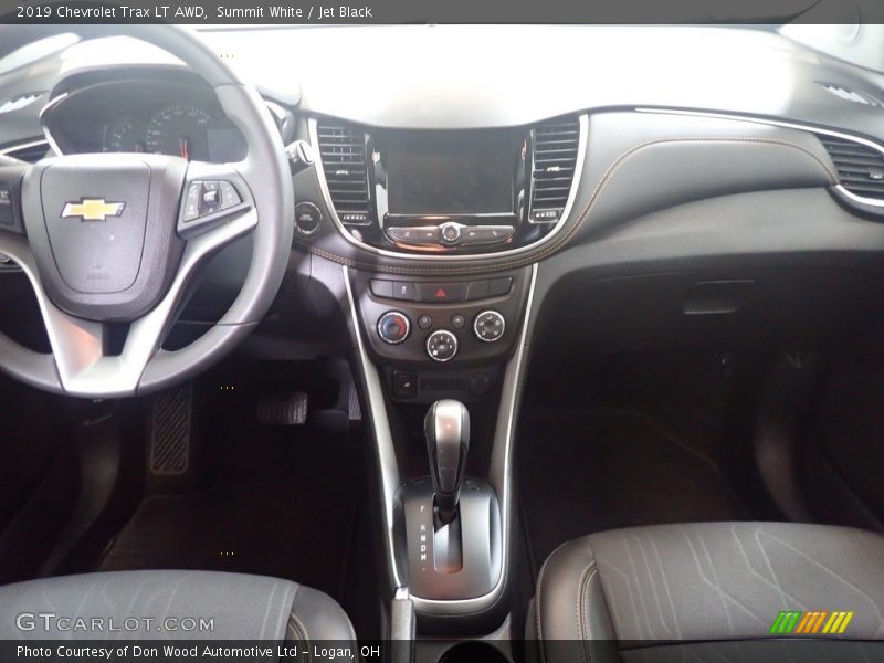 Summit White / Jet Black 2019 Chevrolet Trax LT AWD