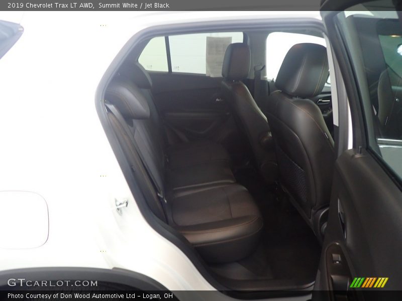 Summit White / Jet Black 2019 Chevrolet Trax LT AWD