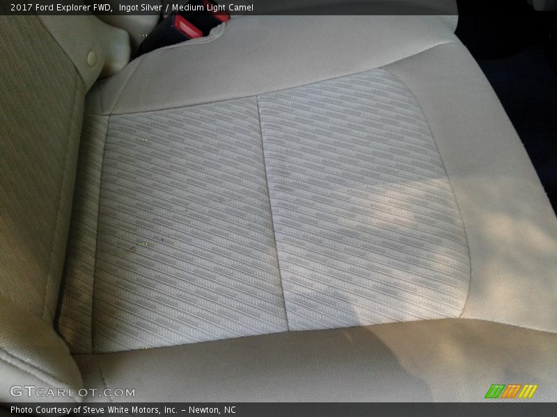 Ingot Silver / Medium Light Camel 2017 Ford Explorer FWD