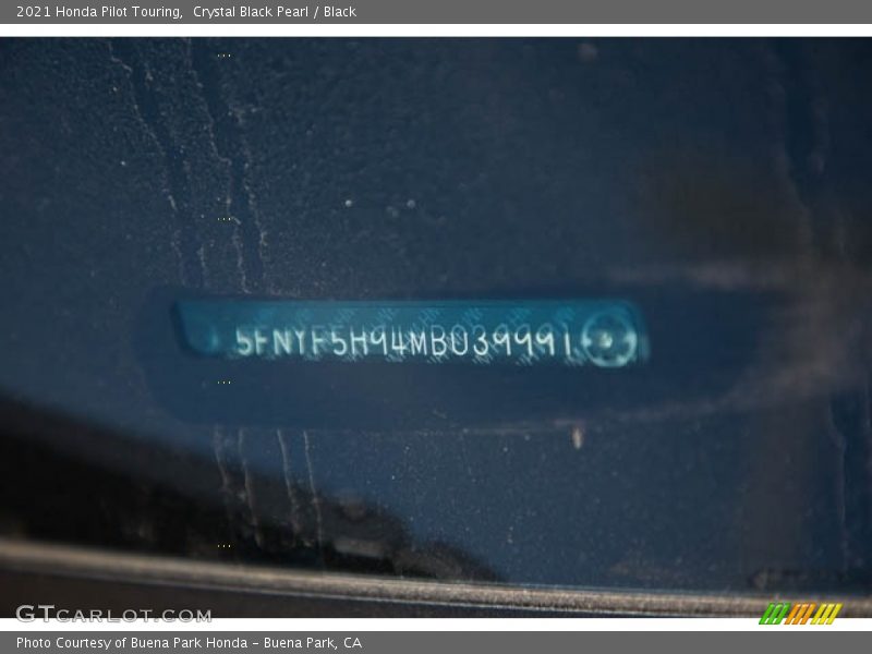 Crystal Black Pearl / Black 2021 Honda Pilot Touring