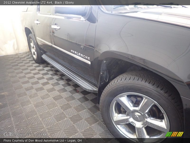 Black / Ebony 2012 Chevrolet Avalanche LTZ 4x4