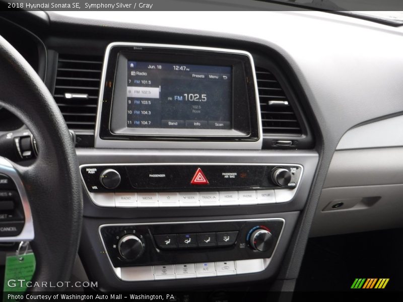Symphony Silver / Gray 2018 Hyundai Sonata SE