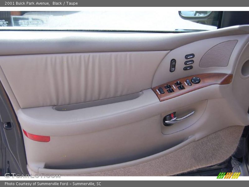 Black / Taupe 2001 Buick Park Avenue