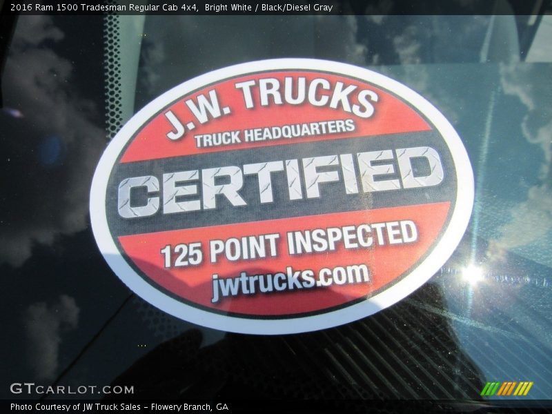 Bright White / Black/Diesel Gray 2016 Ram 1500 Tradesman Regular Cab 4x4