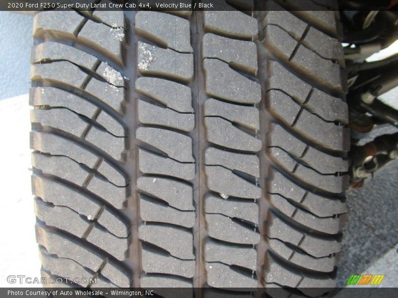 Velocity Blue / Black 2020 Ford F250 Super Duty Lariat Crew Cab 4x4