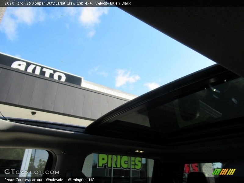 Velocity Blue / Black 2020 Ford F250 Super Duty Lariat Crew Cab 4x4