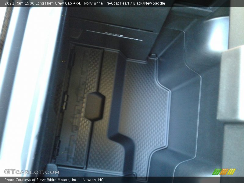 Ivory White Tri-Coat Pearl / Black/New Saddle 2021 Ram 1500 Long Horn Crew Cab 4x4