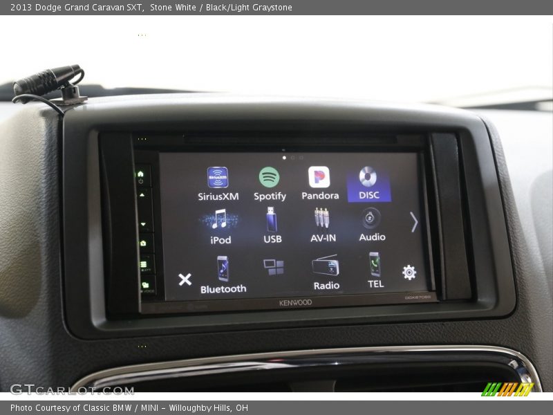 Stone White / Black/Light Graystone 2013 Dodge Grand Caravan SXT