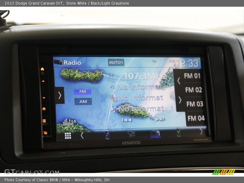 Stone White / Black/Light Graystone 2013 Dodge Grand Caravan SXT