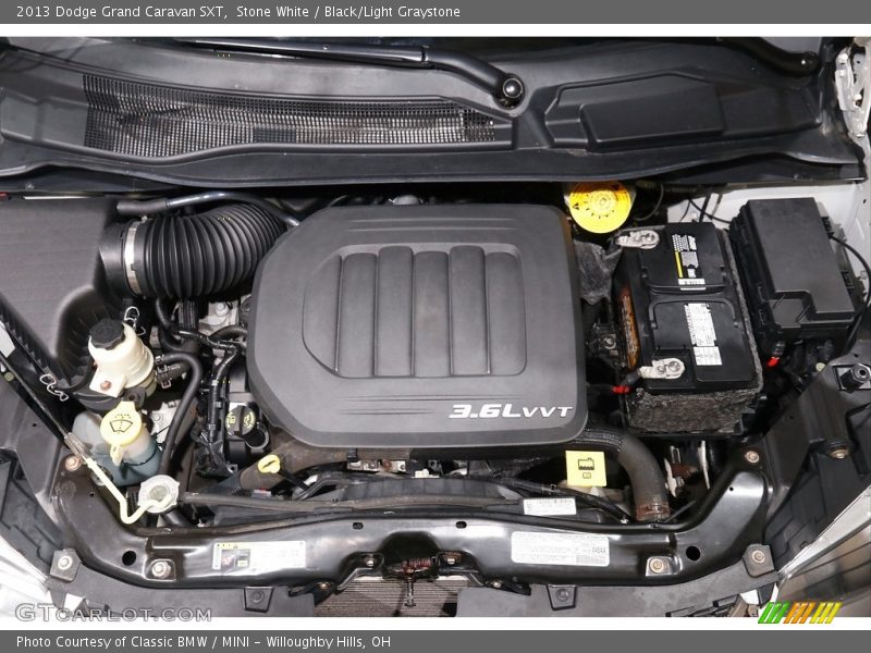 Stone White / Black/Light Graystone 2013 Dodge Grand Caravan SXT