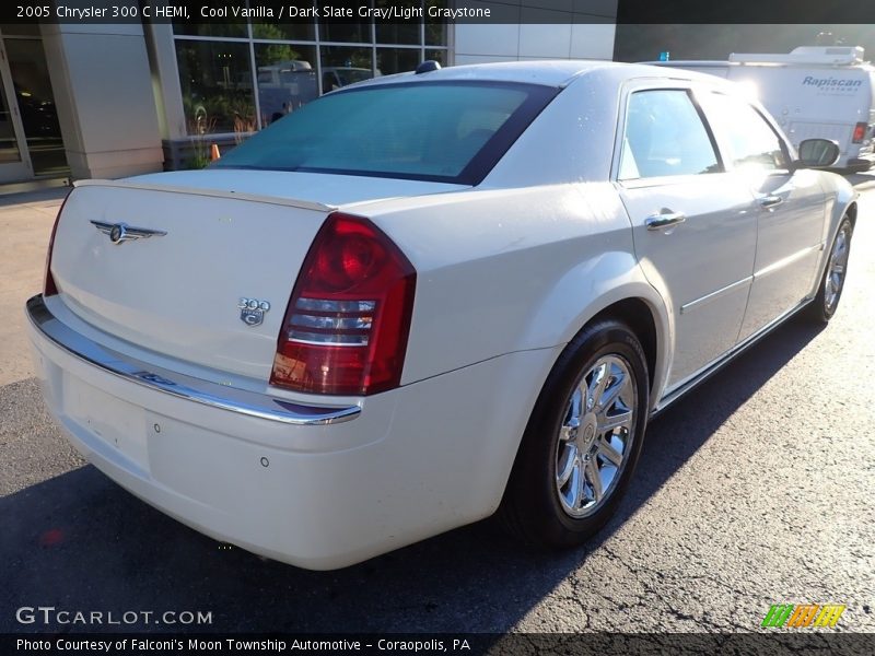 Cool Vanilla / Dark Slate Gray/Light Graystone 2005 Chrysler 300 C HEMI