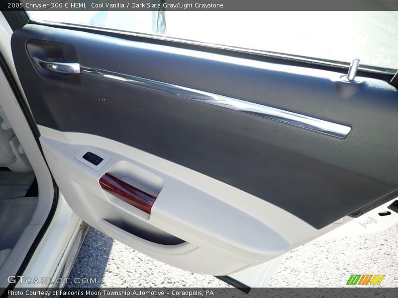 Cool Vanilla / Dark Slate Gray/Light Graystone 2005 Chrysler 300 C HEMI