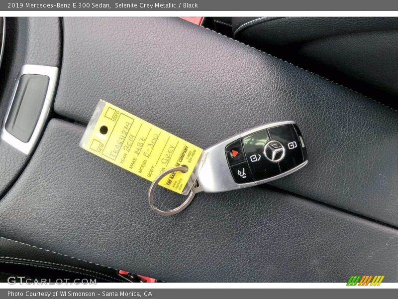 Selenite Grey Metallic / Black 2019 Mercedes-Benz E 300 Sedan