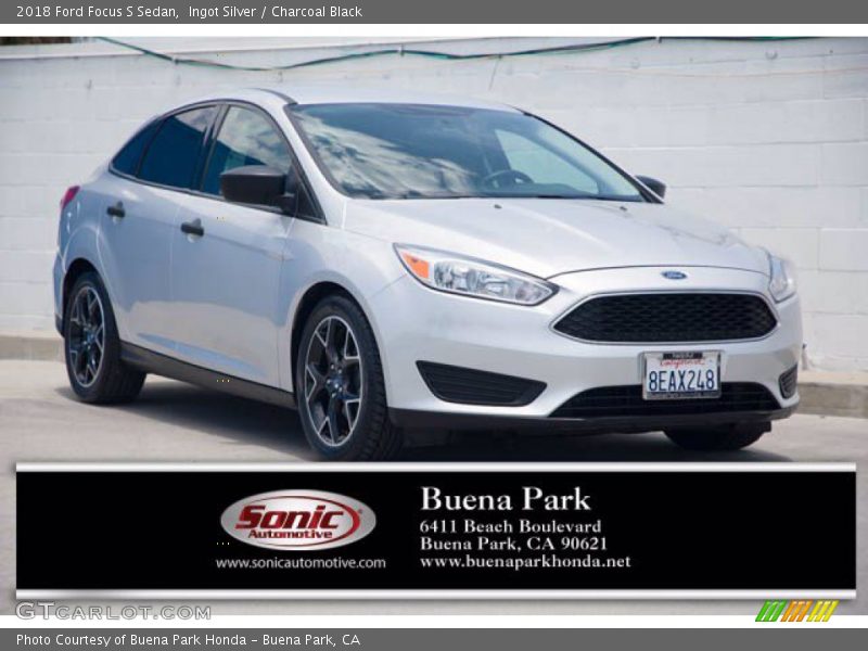 Ingot Silver / Charcoal Black 2018 Ford Focus S Sedan