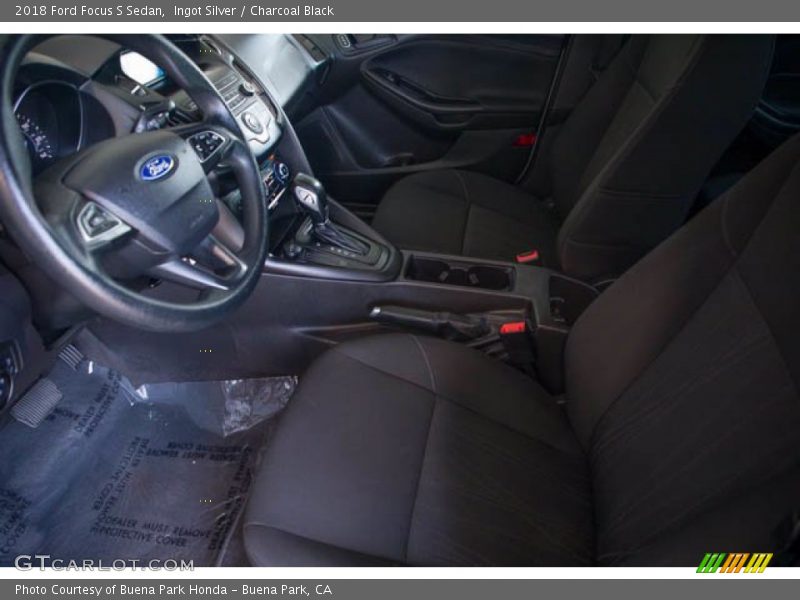 Ingot Silver / Charcoal Black 2018 Ford Focus S Sedan