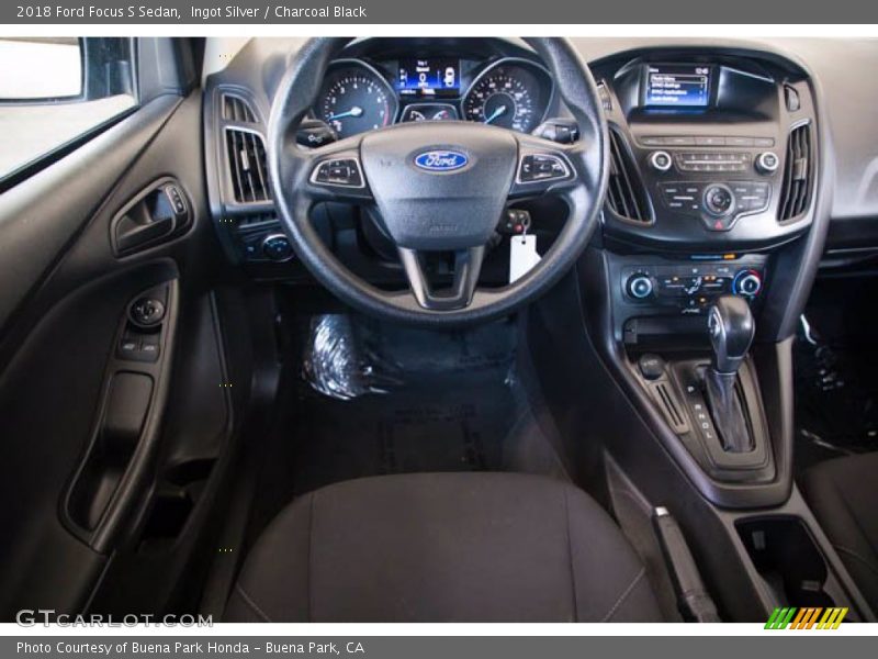 Ingot Silver / Charcoal Black 2018 Ford Focus S Sedan