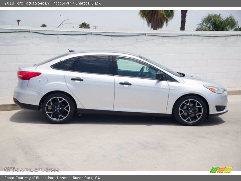 Ingot Silver / Charcoal Black 2018 Ford Focus S Sedan