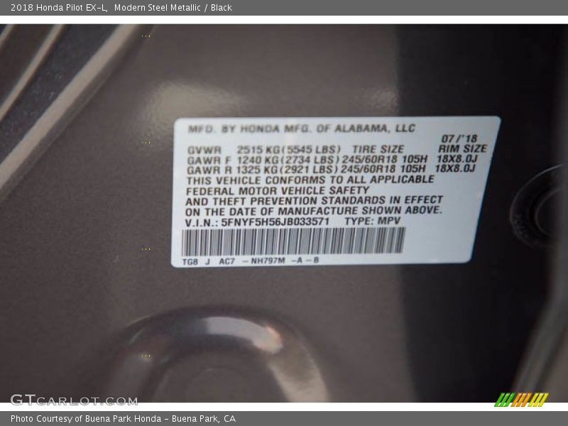 Modern Steel Metallic / Black 2018 Honda Pilot EX-L