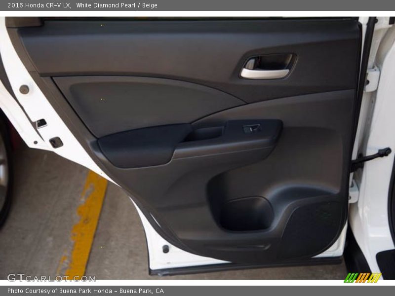 White Diamond Pearl / Beige 2016 Honda CR-V LX