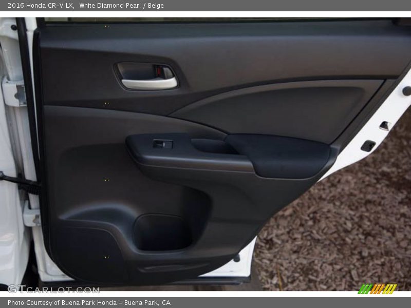 White Diamond Pearl / Beige 2016 Honda CR-V LX
