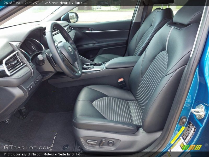Blue Streak Metallic / Black 2018 Toyota Camry SE