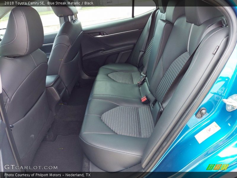 Blue Streak Metallic / Black 2018 Toyota Camry SE