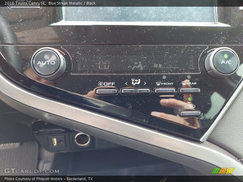 Blue Streak Metallic / Black 2018 Toyota Camry SE