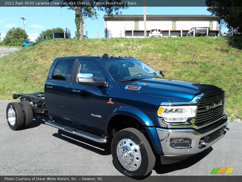  2021 4500 Laramie Crew Cab 4x4 Chassis Patriot Blue Pearl