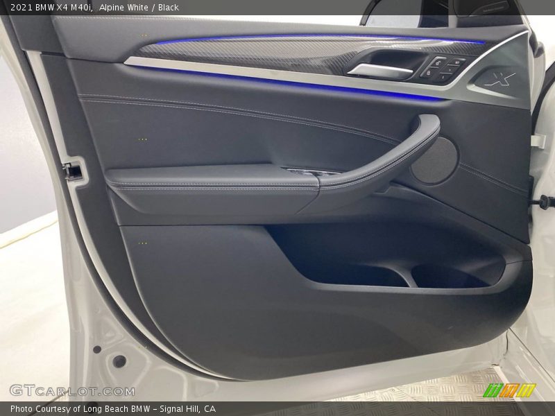 Alpine White / Black 2021 BMW X4 M40i