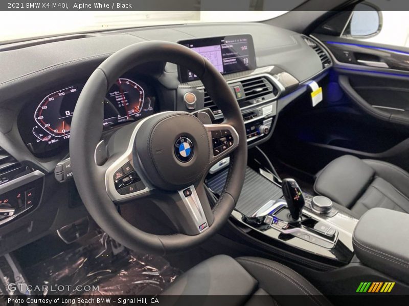 Alpine White / Black 2021 BMW X4 M40i