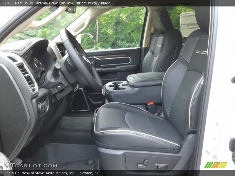 Bright White / Black 2021 Ram 3500 Laramie Crew Cab 4x4